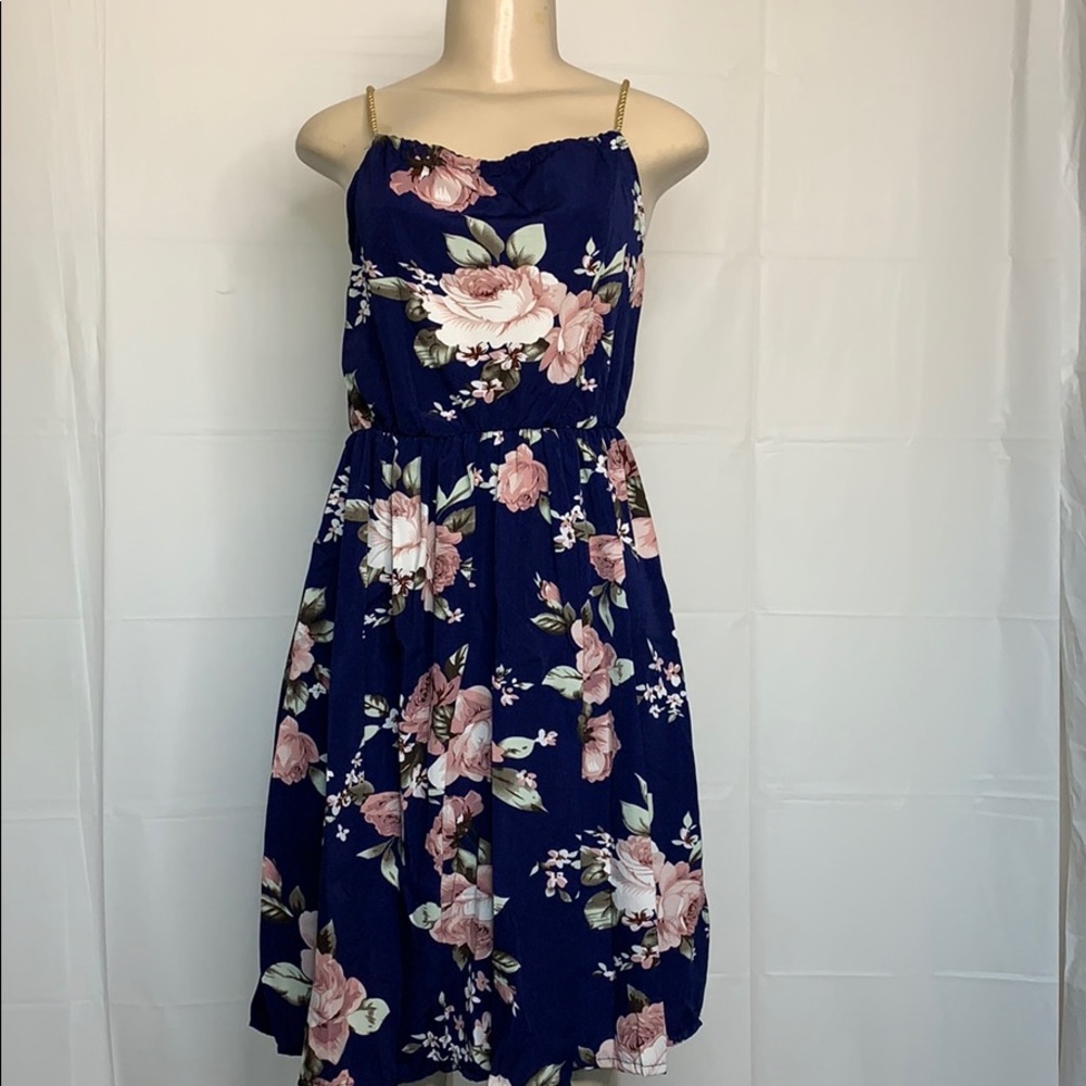 Women’s dress with back tie